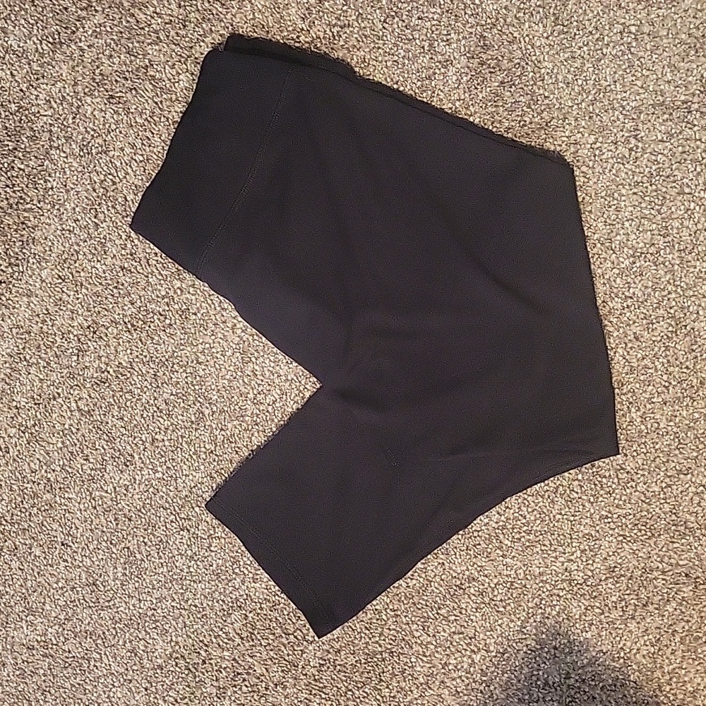 All in motion. Capri yoga pant